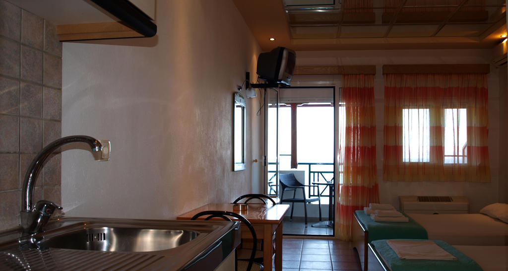 Big Blue Studios Kallithea  Room photo